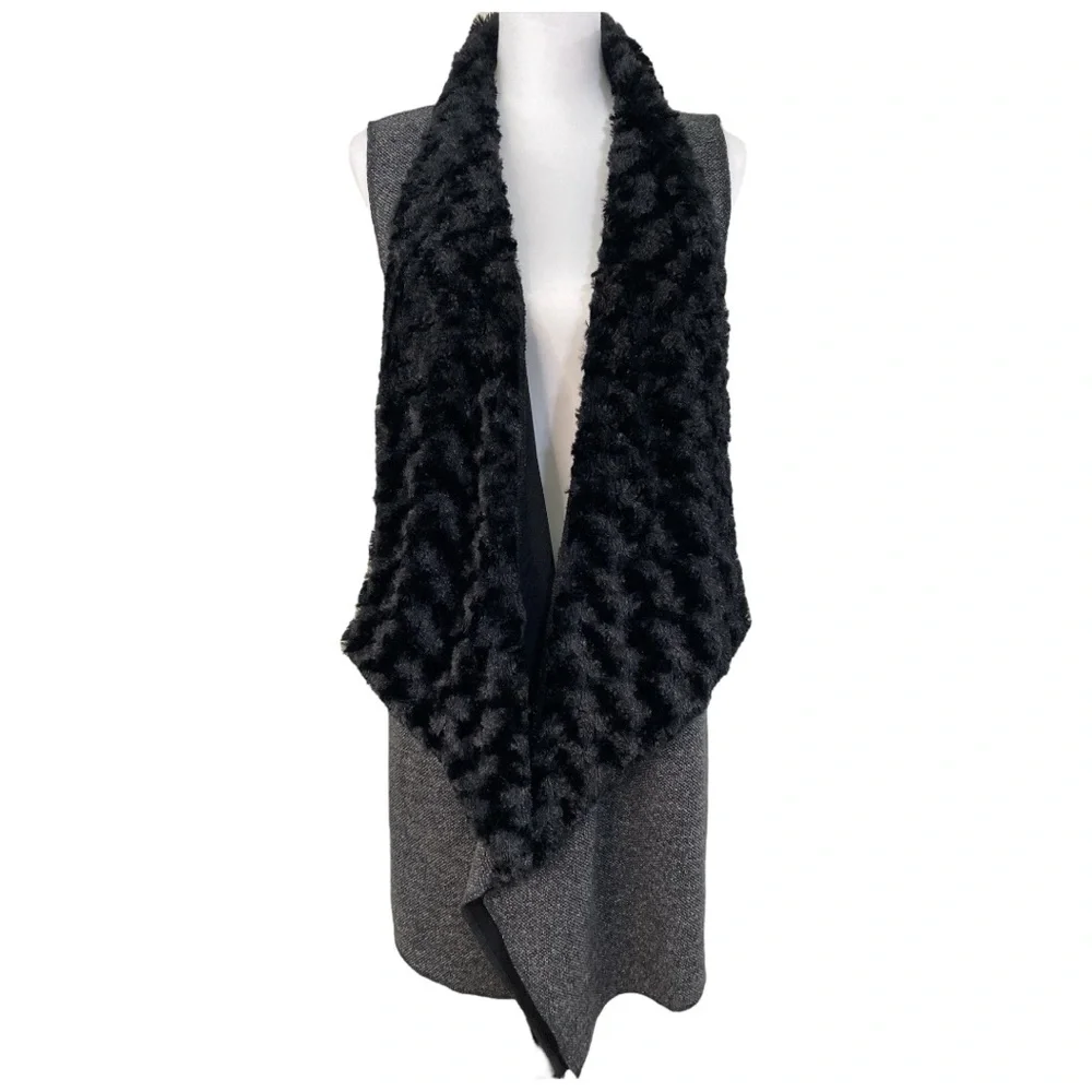 Tribal Jeans Sweater Vest Women's Small Drapey Faux Fur‎ Neckline Tweed